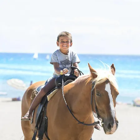 אתר נופש Voi Floriana Simeri Mare
