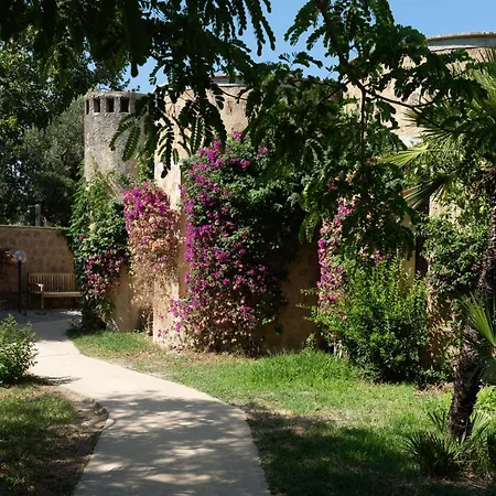 Voi Floriana 4*