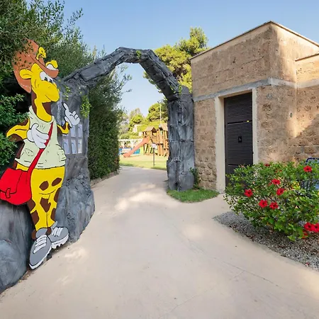 Voi Floriana 4*